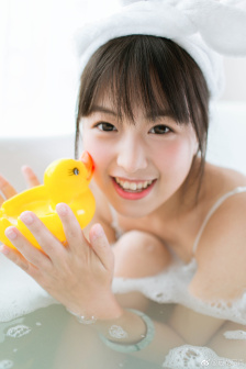 白鹿生下龙凤胎